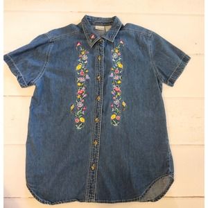 Vintage Cabin Creek button flower embroidered denim shirt